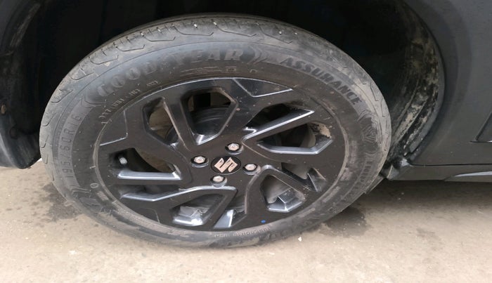 2024 Maruti FRONX DELTA PLUS 1.2L AGS, Petrol, Automatic, 34,731 km, tyre