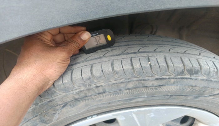 2020 Hyundai VENUE S 1.0 TURBO DCT, Petrol, Automatic, 1,19,442 km, tyre