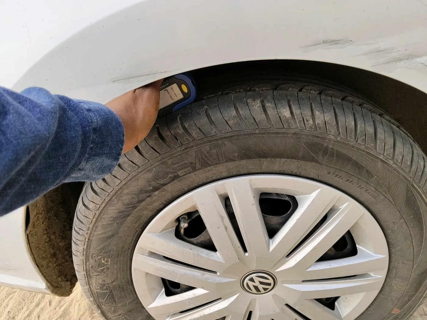 2019 Volkswagen Ameo TRENDLINE 1.0L, CNG, Manual, 1,48,954 km, tyre