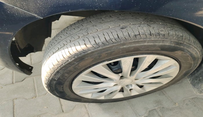 2021 Maruti Baleno DELTA PETROL 1.2, Petrol, Manual, 1,20,592 km, tyre