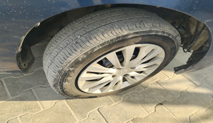 2021 Maruti Baleno DELTA PETROL 1.2, Petrol, Manual, 1,20,592 km, tyre