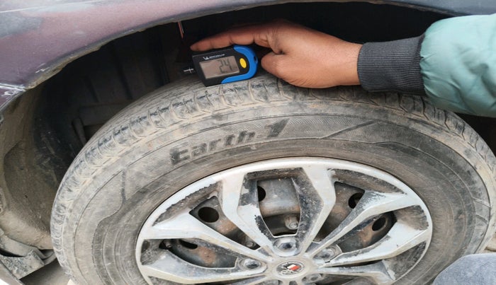 2015 Maruti Swift VDI, Diesel, Manual, 70,010 km, tyre