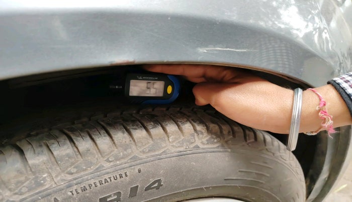 2011 Maruti Ritz VXI, Petrol, Manual, 1,00,001 km, tyre