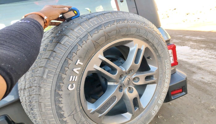 2022 Mahindra Thar LX D AT 4WD HT, Diesel, Automatic, 71,117 km, tyre