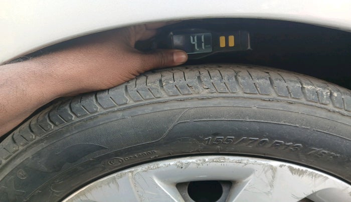 2016 Hyundai Eon SPORTZ, Petrol, Manual, 70,845 km, tyre