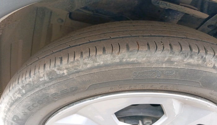 2023 Maruti BREZZA LXI S- CNG, Petrol, Manual, 38,503 km, tyre