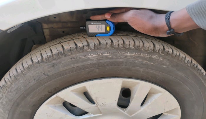 2014 Maruti Swift VXI, Petrol, Manual, 65,724 km, tyre