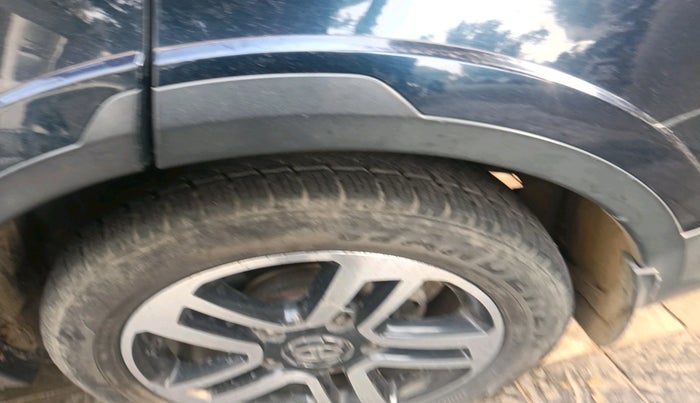 2017 Tata Hexa XT 4X4 7 STR, Diesel, Manual, 87,571 km, tyre