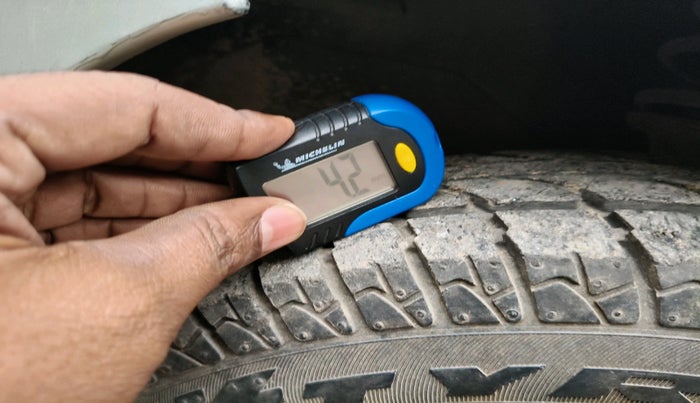 2011 Maruti Alto LXI, Petrol, Manual, 55,806 km, tyre