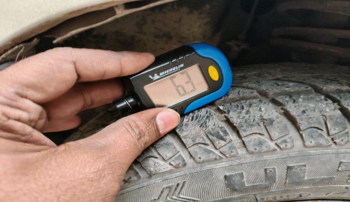 2011 Maruti Alto LXI, Petrol, Manual, 55,806 km, tyre