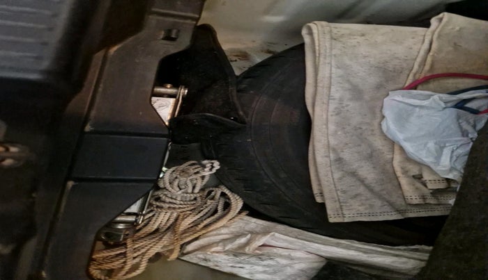 2019 Maruti Dzire VXI, Petrol, Manual, 59,243 km, tyre