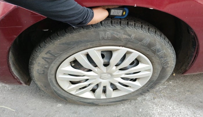 2018 Maruti Dzire VXI AMT, Petrol, Automatic, 70,967 km, tyre