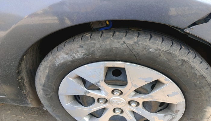 2017 Hyundai Xcent S 1.2 CRDI, Diesel, Manual, 1,53,808 km, tyre