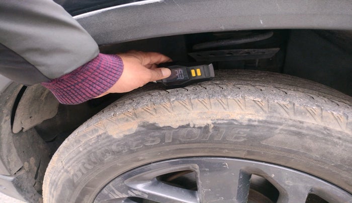 2022 Tata Safari XT PLUS DARK EDITION, Diesel, Manual, 96,760 km, tyre