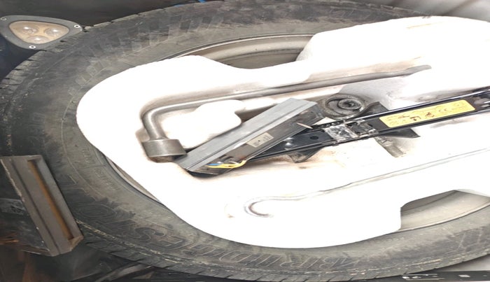 2014 Renault Pulse RXL DIESEL, Diesel, Manual, 1,11,391 km, tyre