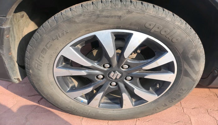 2017 Maruti S Cross ALPHA 1.3, Diesel, Manual, 48,167 km, tyre