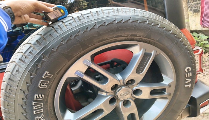 2022 Mahindra Thar LX HARD TOP 4WD MT, Diesel, Manual, 35,402 km, tyre