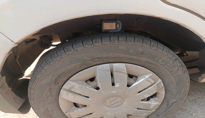 2014 Maruti Alto 800 LXI, Petrol, Manual, 1,01,992 km, tyre