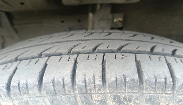 2016 Maruti Swift VDI (O), Diesel, Manual, 96,351 km, tyre