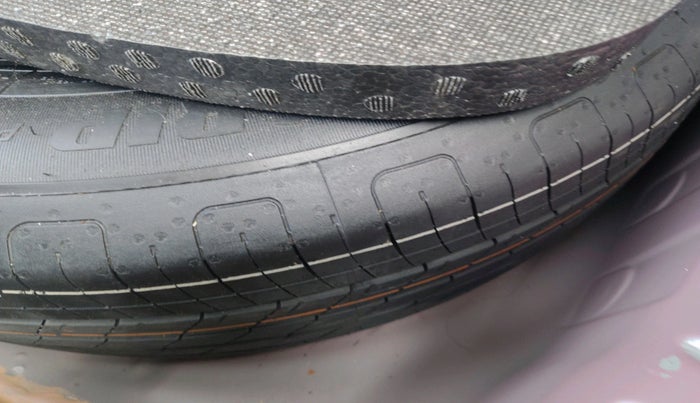 2024 Honda ELEVATE ZX CVT Dual Tone, Petrol, Automatic, 20,786 km, tyre