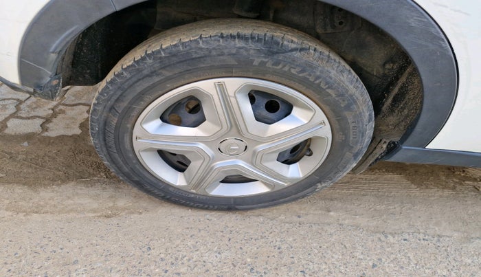 2022 Tata NEXON XM SUNROOF DIESEL, Diesel, Manual, 84,156 km, tyre