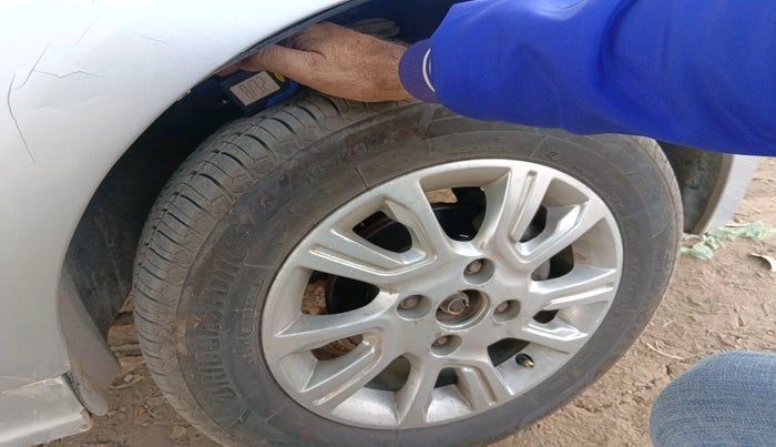 2017 Tata Tiago XZ PETROL, Petrol, Manual, 39,862 km, tyre