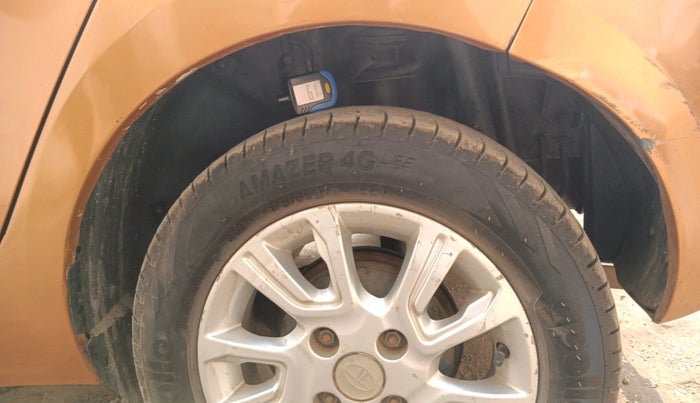 2016 Tata Tiago XZ PETROL, Petrol, Manual, 1,29,210 km, tyre