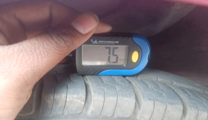 2013 Hyundai i10 SPORTZ 1.2 AT, Petrol, Automatic, 56,773 km, tyre