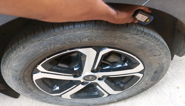 2021 Tata NEXON XZ PLUS PETROL SUNROOF, Petrol, Manual, 10,106 km, tyre