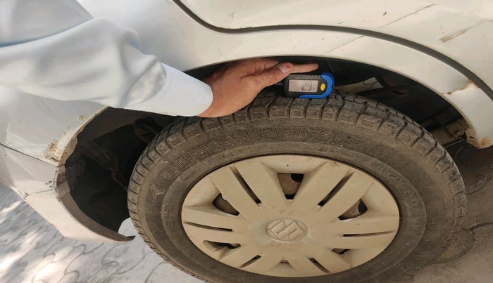 2013 Maruti Alto 800 LXI, Petrol, Manual, 1,06,817 km, tyre