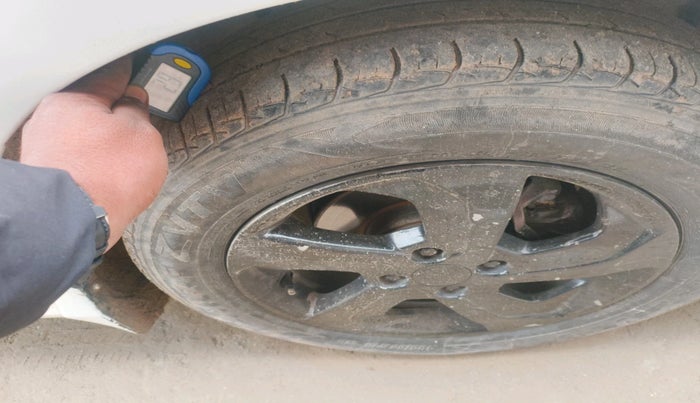 2015 Honda City 1.5L I-VTEC VX CVT, Petrol, Automatic, 99,148 km, tyre