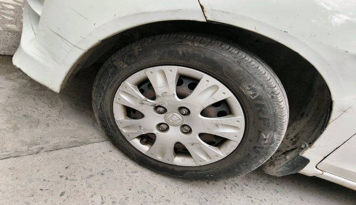 2015 Honda Amaze 1.2L I-VTEC S, Petrol, Manual, 95,476 km, tyre