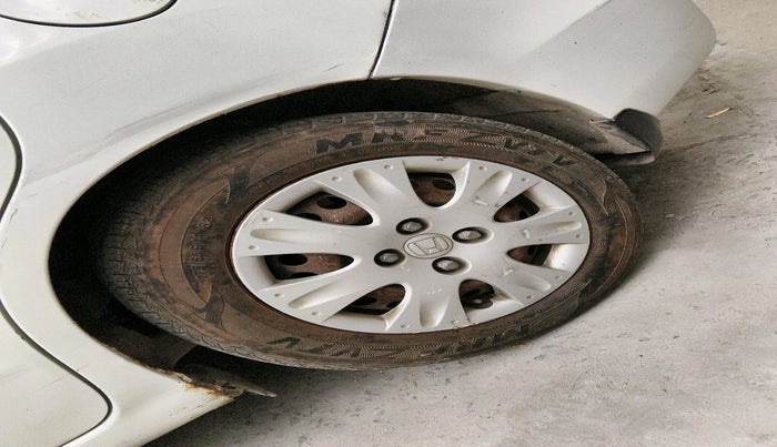 2015 Honda Amaze 1.2L I-VTEC S, Petrol, Manual, 95,476 km, tyre