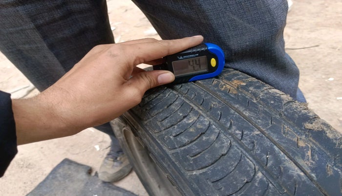 2015 Maruti Celerio VXI, Petrol, Manual, 87,517 km, tyre