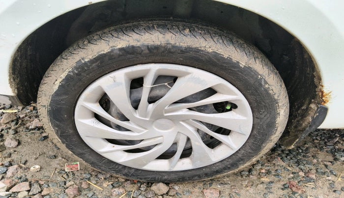 2017 Tata Zest XM PETROL, Petrol, Manual, 44,473 km, tyre