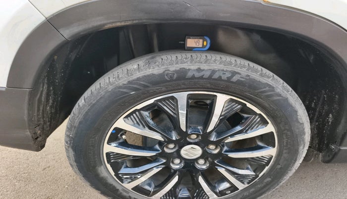 2021 Maruti Vitara Brezza LXI, Petrol, Manual, 70,270 km, tyre