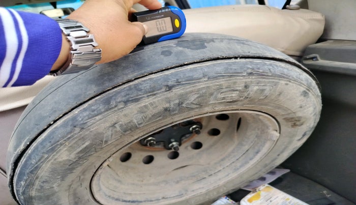 2011 Hyundai i10 MAGNA 1.1 LPG, Petrol, Manual, 47,873 km, tyre