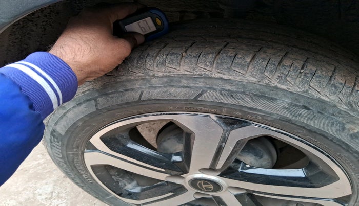 2022 Tata NEXON XM SUNROOF PETROL, Petrol, Manual, 27,476 km, tyre