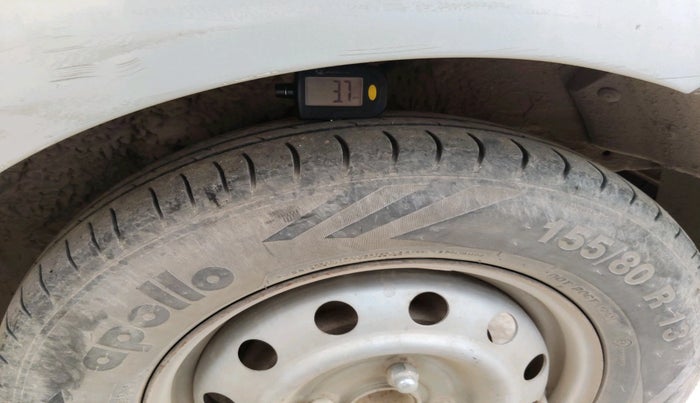 2013 Hyundai i10 MAGNA 1.2, Petrol, Manual, 71,934 km, tyre