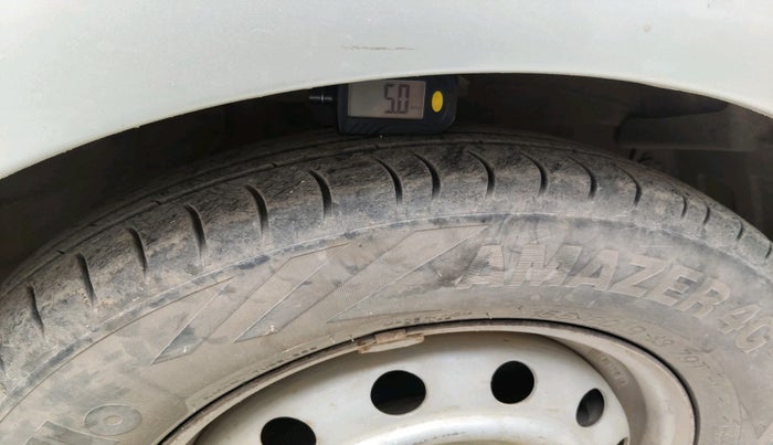 2013 Hyundai i10 MAGNA 1.2, Petrol, Manual, 71,934 km, tyre