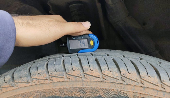 2017 Nissan Terrano XE (D), Diesel, Manual, 92,668 km, tyre