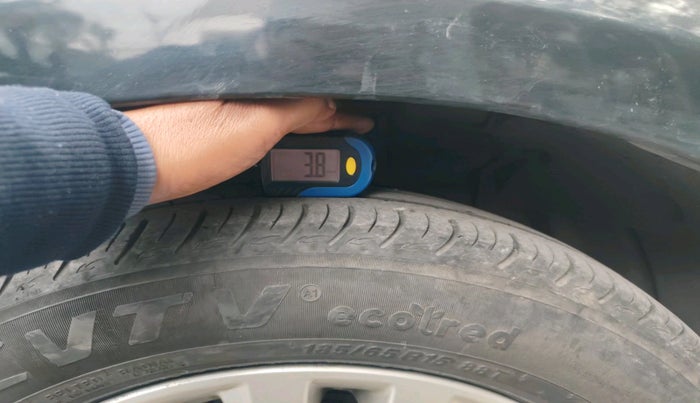 2014 Maruti Ciaz ZXI, Petrol, Manual, 85,232 km, tyre