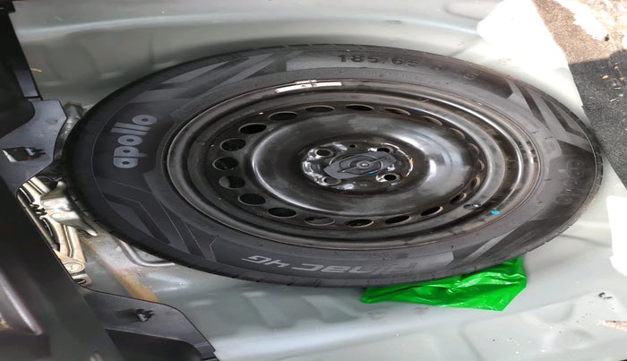 2023 Toyota Glanza E, Petrol, Manual, 20,281 km, tyre