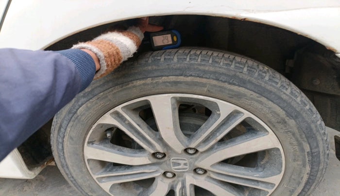 2017 Honda City 1.5L I-VTE V CVT, Petrol, Automatic, 81,622 km, tyre