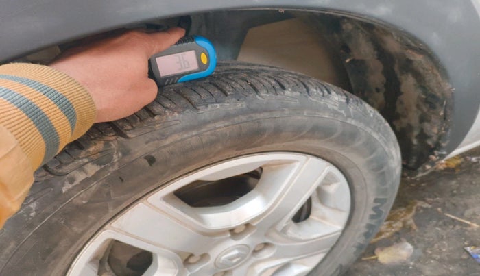 2019 Renault TRIBER RXZ, Petrol, Manual, 1,19,381 km, tyre