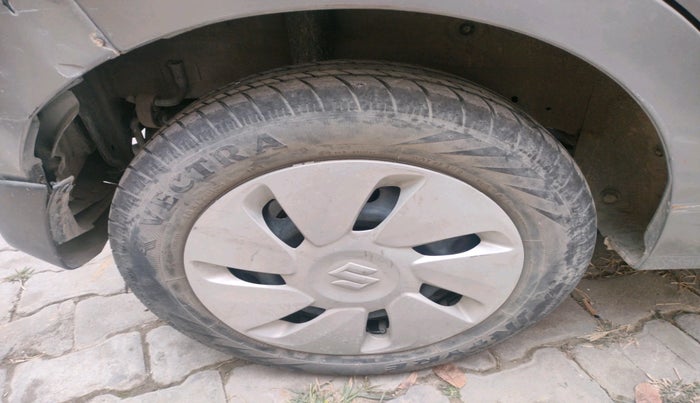 2016 Maruti Celerio ZXI, Petrol, Manual, 22,824 km, tyre