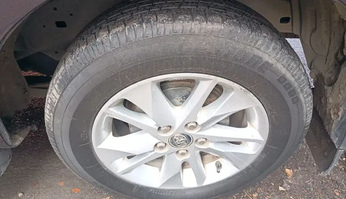 2018 Toyota Innova Crysta 2.8 GX AT 8 STR, Diesel, Automatic, 91,646 km, tyre