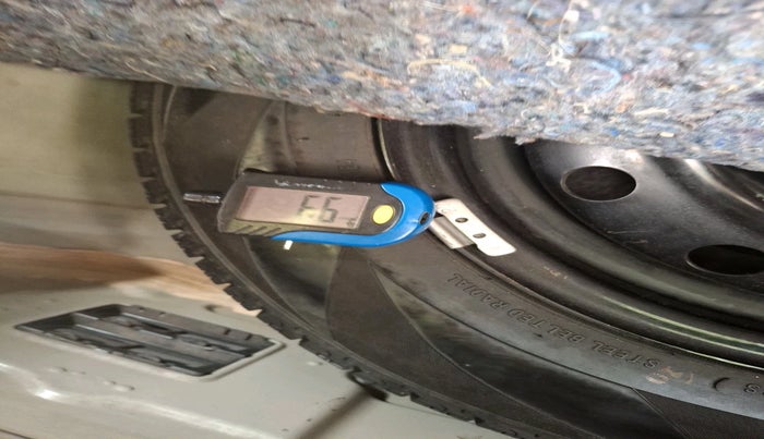 2012 Maruti A Star VXI (ABS) AT, Petrol, Automatic, 54,287 km, tyre