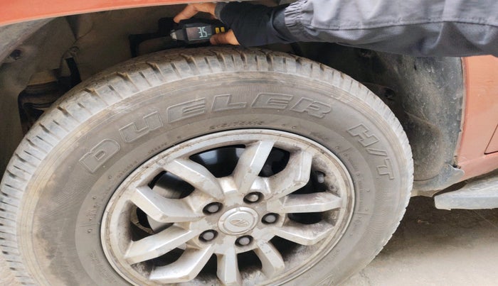 2016 Mahindra TUV300 T8 AMT, Diesel, Automatic, 91,160 km, tyre