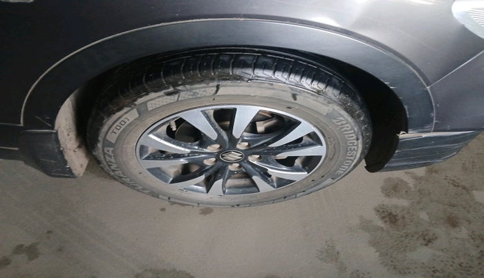 2018 Maruti S Cross ZETA 1.3, Diesel, Manual, 85,854 km, tyre